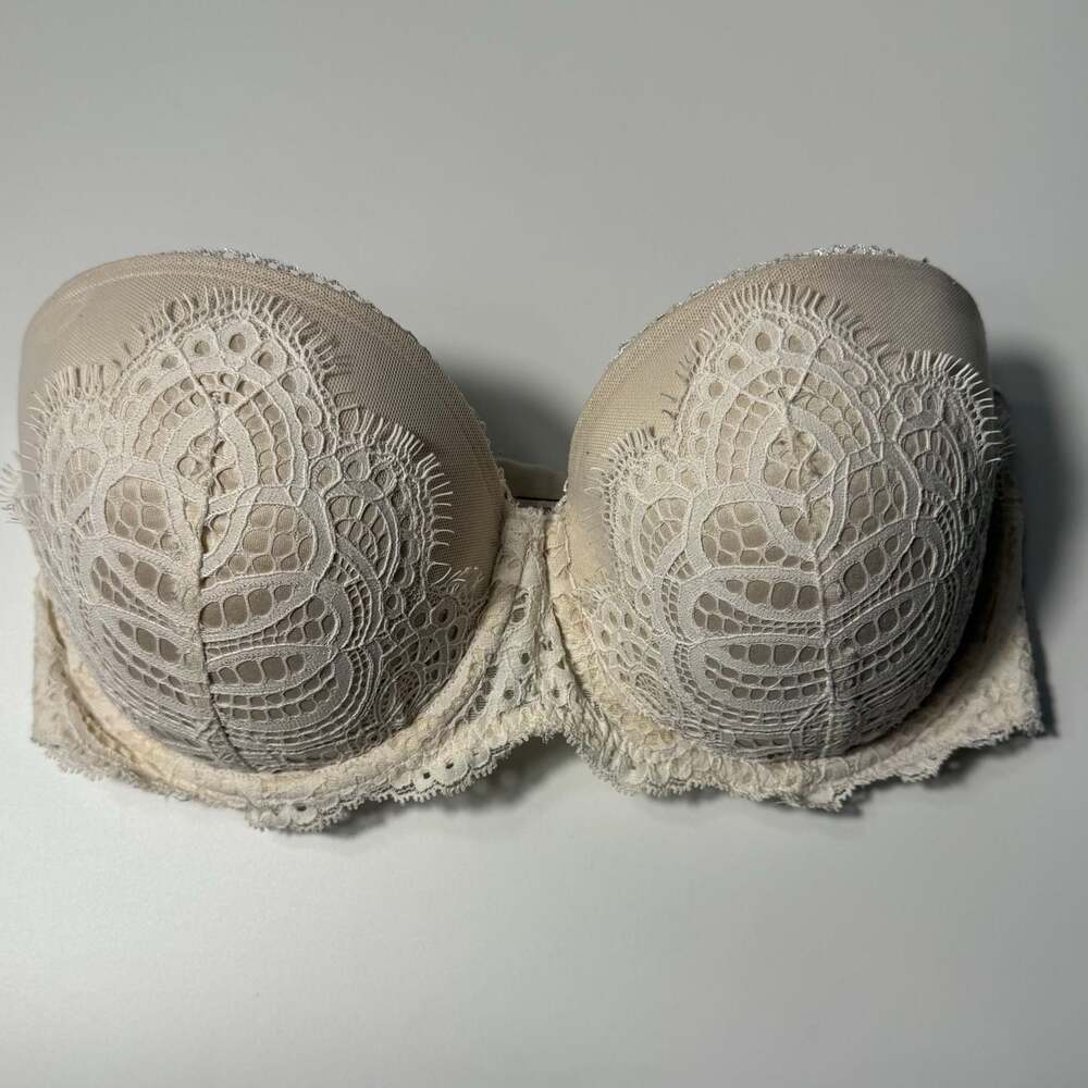 VICTORIA'S SECRET 34DD Bra Dream Angel Lace cream NWT